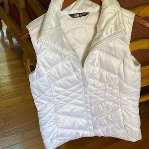 North face vest,pristine condition
